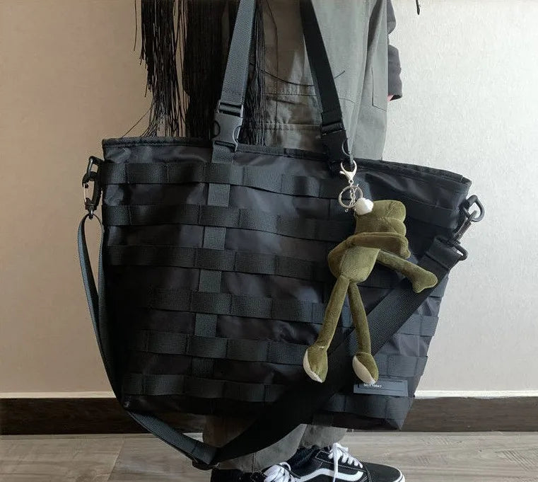 Bolsa Esportiva Grande Capacidade em Nylon – Bolsa Tote de Ombro e Transversal para Academia, Viagens e Uso Diário
